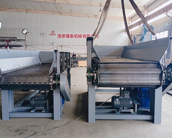 鱗板輸送機
